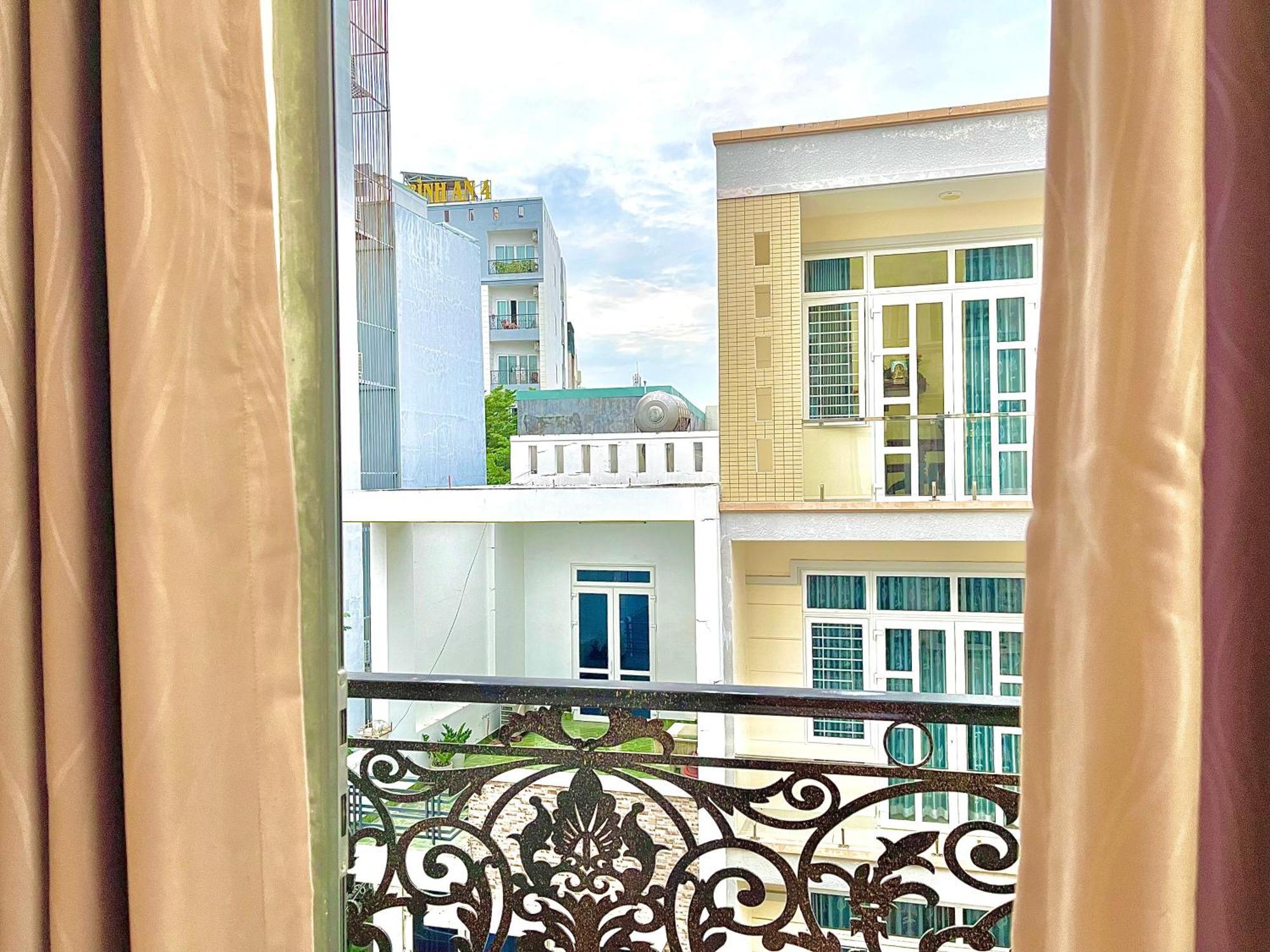 Helen Hotel & Apartment ブンタオ エクステリア 写真